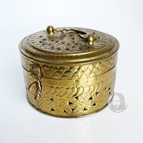Vintage Trinket Box Pierced Incense Burner Hollow Brass Metal Made in India - Picture 10 of 14